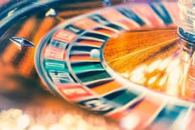 Tampilan live casino dan slot online di halaman kasino aatoto login